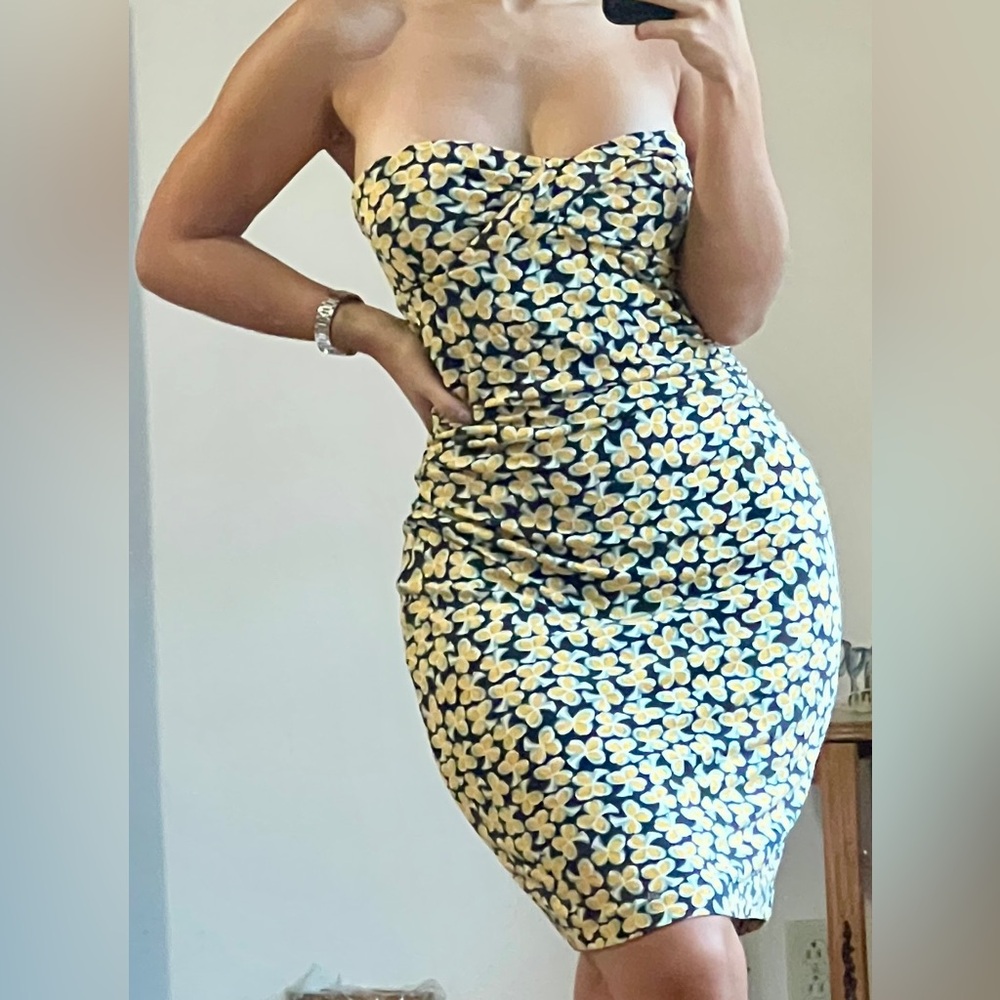Diane Von Furstenberg Silk with Yellow and Black Pattern